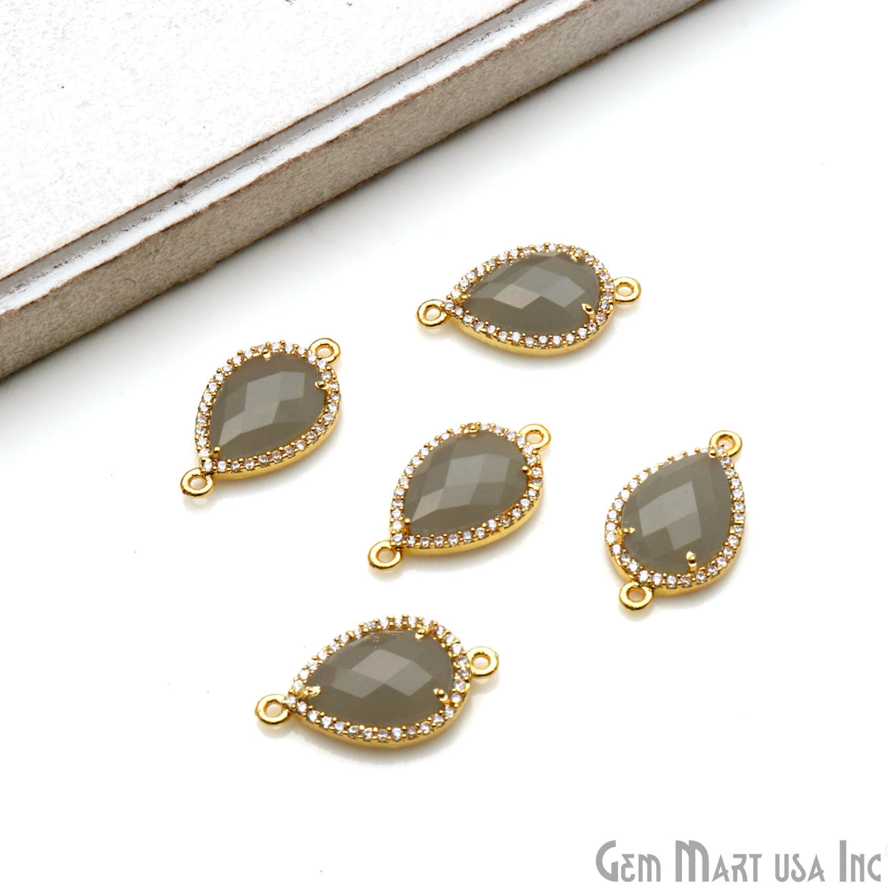 Pear 10x12mm Gold Prong Setting Cubic Zircon Pave Connector (Pick Stone)