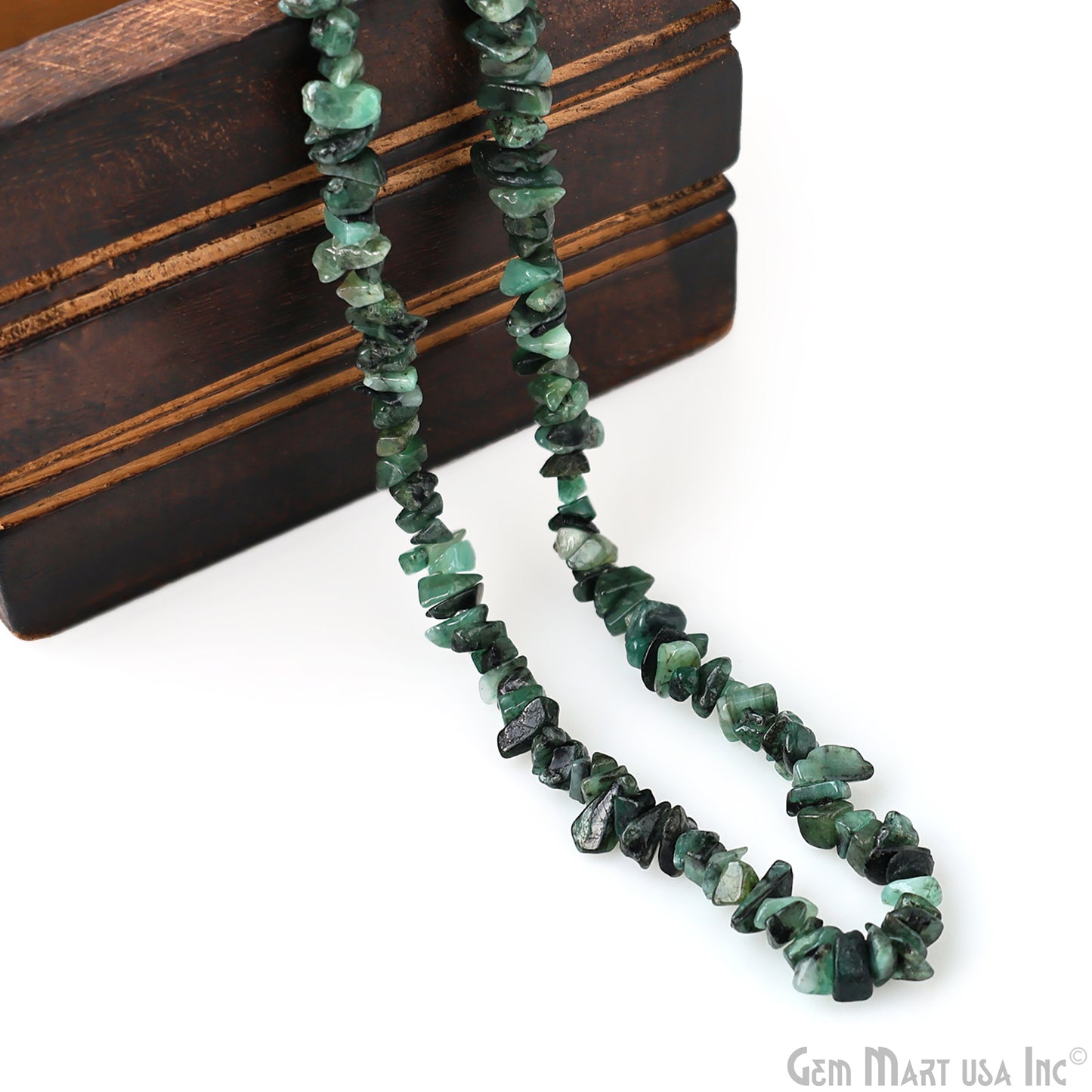 Emerald Chip Beads, 34 Inch, Natural Chip Strands, Drilled Strung Nugget Beads, 3-7mm, Polished, GemMartUSA (CHEM-70001)