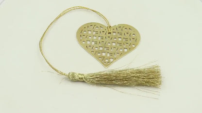 Metal Heart Love Bookmark With Tassel. Gold Bookmark, Reader Gift, Handmade Bookmark, Page Marker, Aesthetic Gift, 51x40mm