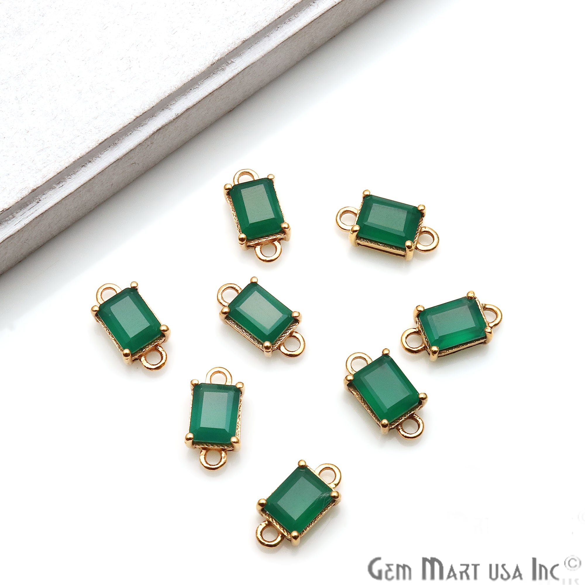 Green Onyx 6x8mm Rectangle Gold Plated Prong Setting Gemstone Connector (Pick Bail) - GemMartUSA