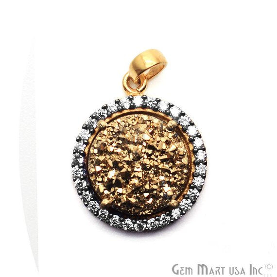 Druzy With Cubic Zircon...